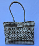 The "Adelita Clasp"